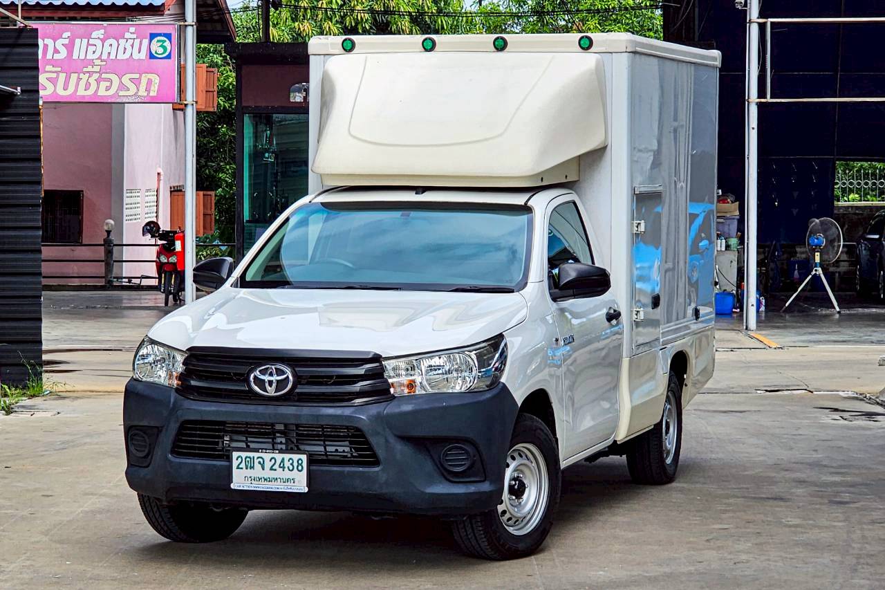 2017 TOYOTA REVO 2.4 J